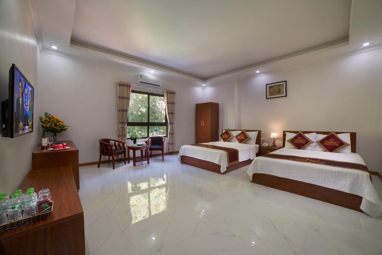 Quang Tung Hotel Dong Khe Sau Esterno foto